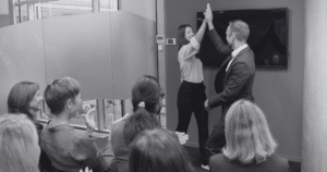 Bygg gode relasjoner og psykologisk trygghet for bedre bedriftskultur