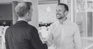 folkeskikk på jobb og praktisk salgstrening